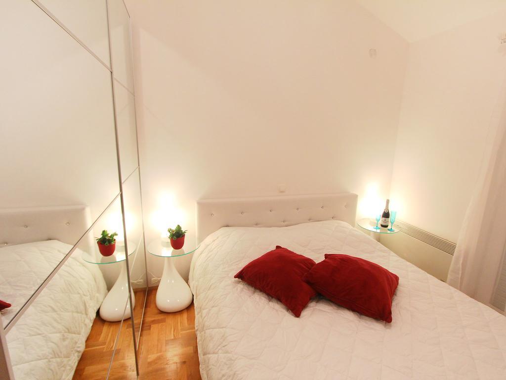 Apartment Cindy Lovran
